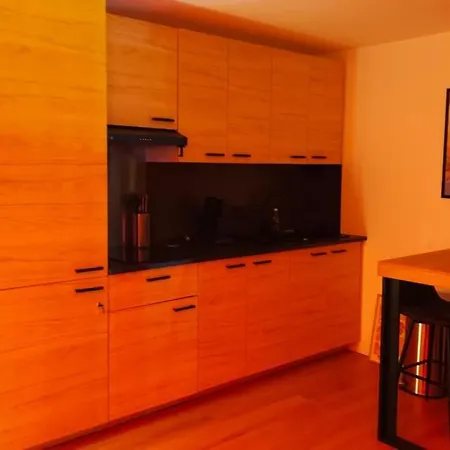 Romantic Room, Spa, Hot Tub, View, Quiet, Terrace * Saint-Pierre-de-Lages