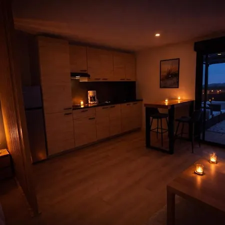 Romantic Room, Spa, Hot Tub, View, Quiet, Terrace Appartement Saint-Pierre-de-Lages